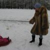 Дочка с внучкой.