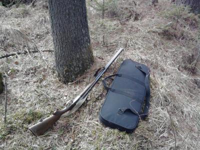 Прикрепленное изображение: тащил с собой 2 ствола.jpg